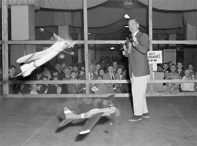 Jim Walker flying two Fireballs at the Cleveland Hobby Show in 1954